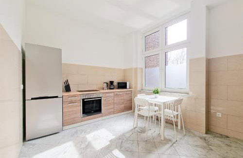 Tolstov Apartments - 2 , 3 and 4 Room Apartments - 25 Min Messe DUS - Foto 5