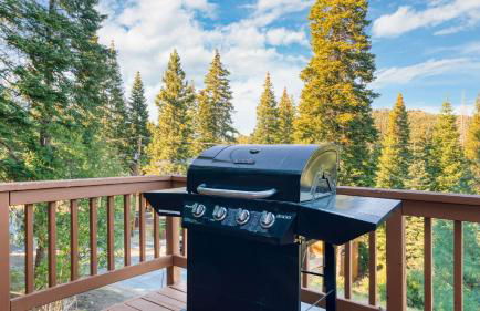 Golden Summit by AvantStay Stunning Secluded Cabin w Access to Tahoe Donner - Foto 33