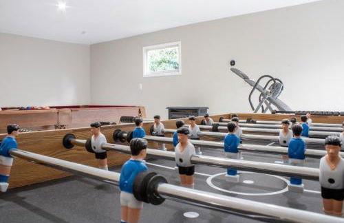 Private Home - #RedwoodSkyWalkRetreat - 5BD, Pro Pool Table, BBQ, Foosball, Darts, Fireplace, Movie Projector, Stereo, Cotton Bedding - Foto 42