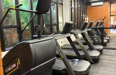 Hospede-se em Alphaville flat moderno com lazer - Foto 14