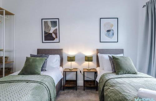 5BR House, Sleeps 10 guests - Free Parking - Business & Contractor Stays - Foto 20