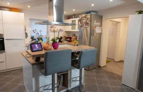 modern house with pool - 3 bedrooms 2 Bathrooms - Foto 74