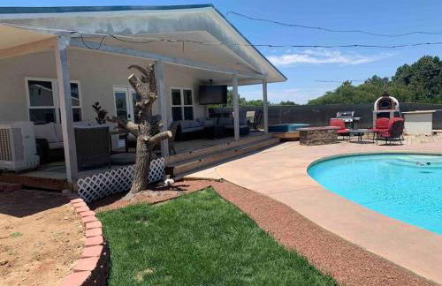 SneakAway in Albuquerque - Foto 32