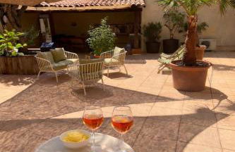 Maison de Charme avec Patio et Garage Privé Sète Centre - Photo 2