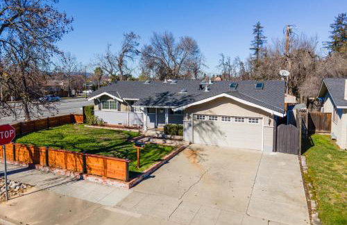 San Jose 4BR Sweet Home Prime Location - 2 Master BR - Photo 31