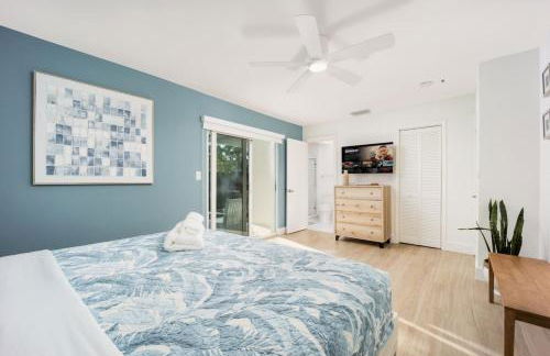 Heated Pool- MiniGolf- Fire Pit- Game Room- 1mi to Beach - Foto 23