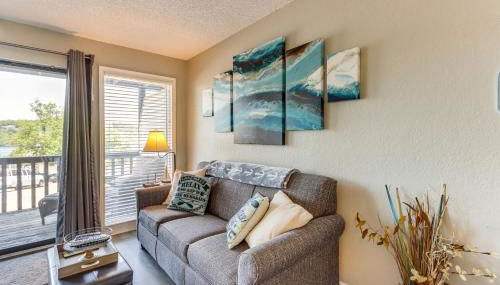 Pool Access and Lake View Osage Beach Condo! - Foto 4