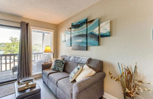 Pool Access and Lake View Osage Beach Condo! - Foto 4