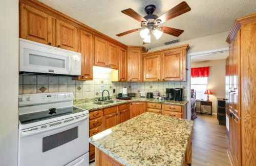 Papas Lakefront Hideaway - Photo 9