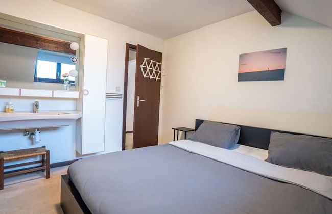 Typical Ardennes Chalet With hot tub - Foto 7