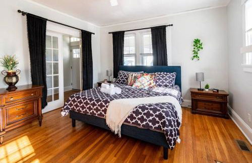 Globetrotters Suite in Historic Richmond with Patio - Foto 1