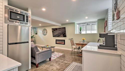 Ski and Hike Cozy Dtwn Reno Studio with Fireplace - Foto 4