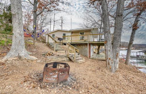 Fish and Boat on Lake of the Ozarks Waterfront Home - Foto 22