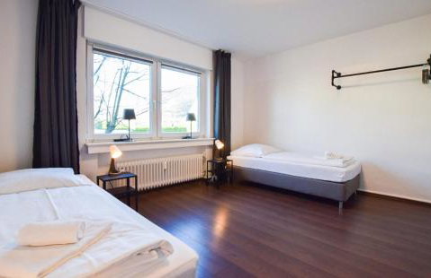 Tolstov Apartments - 1 , 3 and 4 Room Apartments - 20 min Messe DUS & Airport DUS - Foto 24