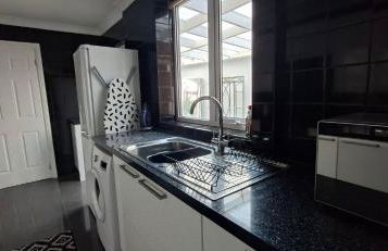 5 double bedrooms in centre of Stanground - Foto 8