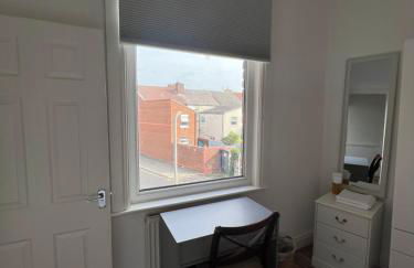 2025 Award Winner Liverpool Ivy House - 4 Bedrooms - Foto 44