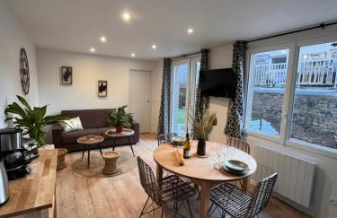 Beau Loft room proche mont saint Michel jaccuzi illimité en plein centre Avranches - Foto 27