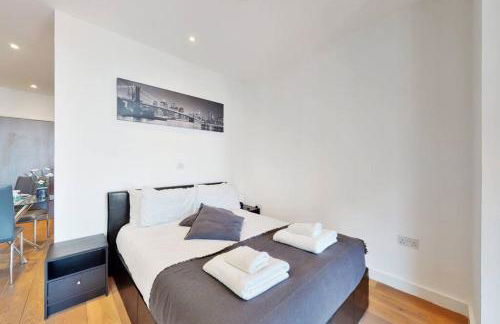 Superb Studio in Greenwich with balcony & roof top - Foto 13