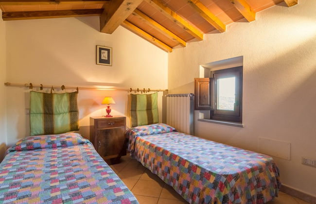 Beautiful Cottage in Dicomano With Swimming Pool - Foto 6