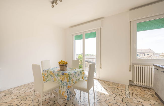 Venice Roof Garden - Photo 9