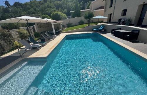 Ô'Bon'Endroit - Piscine, Calme, 20 min Lyon - Foto 2