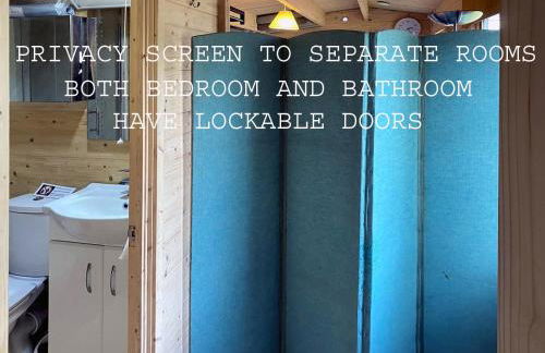 Cosy Garden Log Cabin - Photo 16