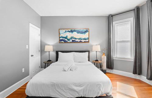 Spacious apartments near Ashmont - Photo 11