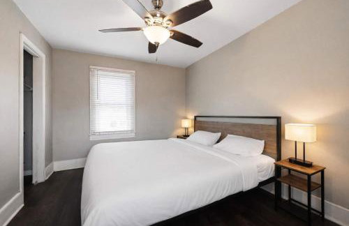 Historic CozySuites 4BR 2BA with a modern touch - Foto 16