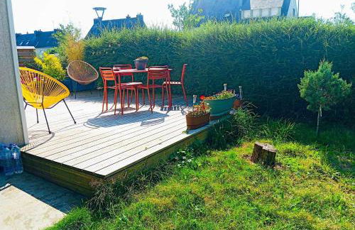 Superbe T3 terrasse et jardin centre bourg - Photo 3