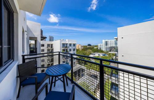 The Serenity in DTWN 3 Min From Las Olas - Photo 18