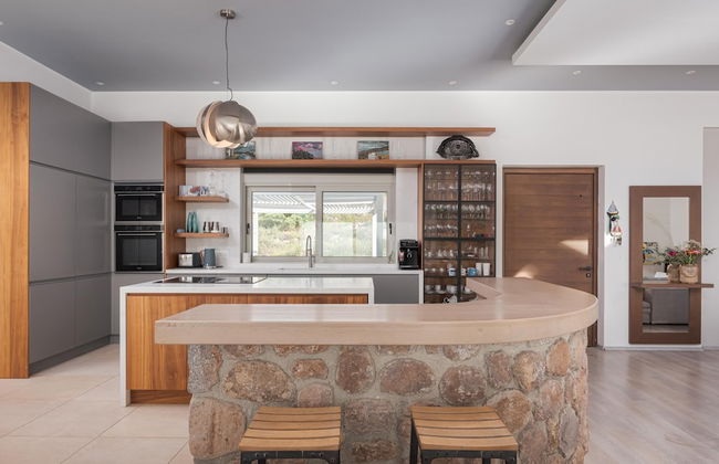 Aphea Retreat Villa - Photo 23