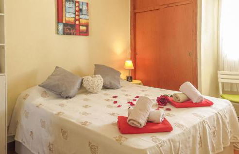 1 Bedroom Nice Apartment In Torrevieja - Foto 12