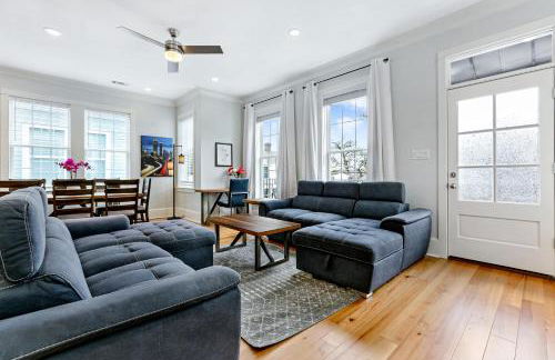 Hosteeva Amazing 4 BR Modern Condo with Balcony Near Frnch Quarter - Foto 22