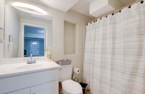 Work and Explore, Cozy Unit 5 Mi to UMD! - Foto 13