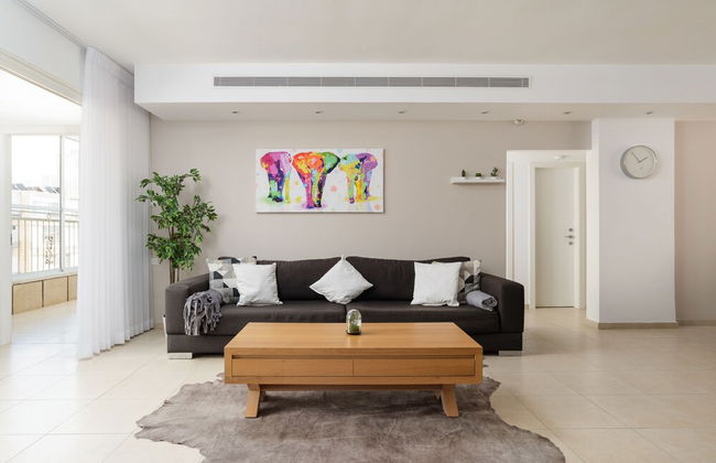 Bright and Fresh Family Home near Beach - Foto 21