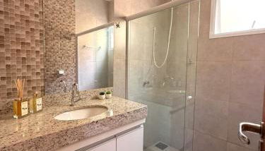 Casa inteira 2 quartos e churrasqueira - Foto 5