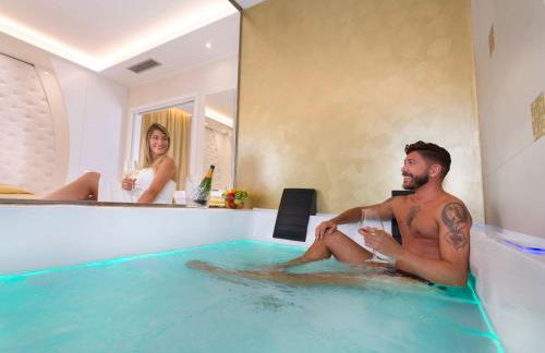 White Suite & Apartments - Foto 40