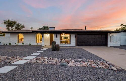 Modern Cactus Home - Luxe with Spa-baths Pool & Firepit - Foto 8