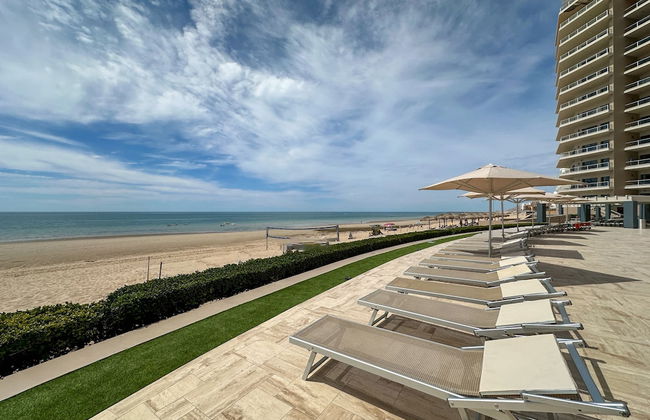 Oceanfront Vibes Iconic Beachside Getaway - Foto 66