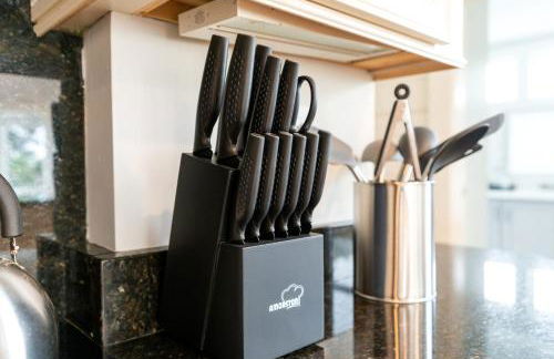 Seaside Serenity Steps to Beach Deck & Porch - Foto 69