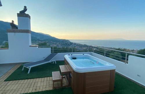 Loft incantevole con idromassaggio esterno privato - Foto 9