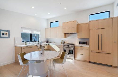 Dazzling Modern Home Close to Downtown Palo Alto and Stanford - Photo 11
