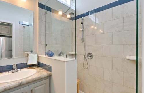 Boat & Fish: Waterfront Gem in Sherrills Ford! - Photo 10
