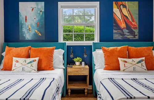 LKJ - Lakefront Home, Hot tub, Fire Pit, Games and Movie Room! - Foto 5