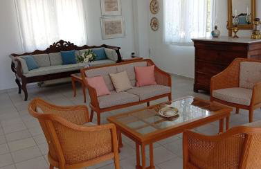 Villa Sis - Cycladic Sea View Luxury Home near Milos Beach & hiking trails 3, 4 & 5 - Photo 23