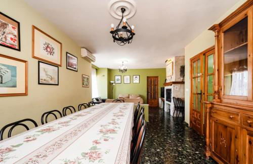 Preciosa villa con gran piscina y fabulosas vistas - Photo 8