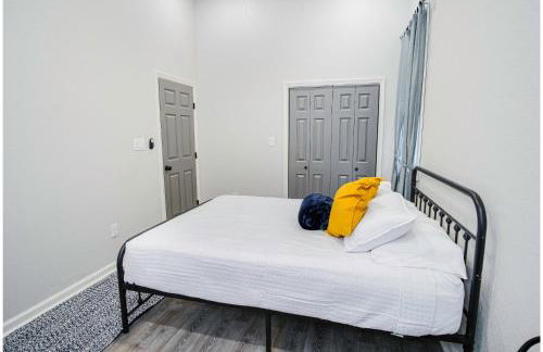 Magnificent 4BR Near Famous Riverwalk and Downtown - Foto 30