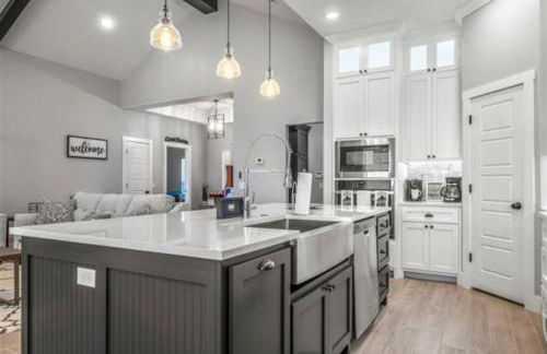 Just Like Home #6: Norman: It's Game Time (campus) - Foto 41