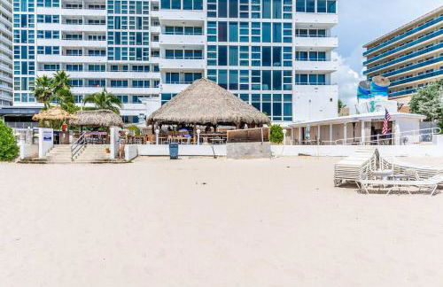 Beach Front 2 Bed Condo - Pool & Tiki Bar - Foto 40