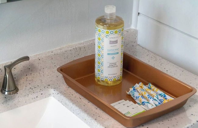 Stunning LA Luxury Retreat: Ideal for Work or Play - Foto 21